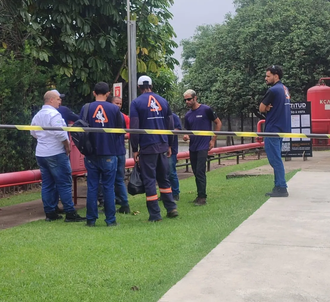 Equipe de campo da Latitud em operação externa com EPI